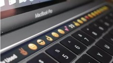 Apple сделает в MacBook стеклянную клавиатуру