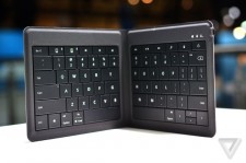 Microsoft представила складную Bluetooth-клавиатуру