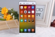 Xiaomi готовит смартфон Mi Edge — основного конкурента Samsung Galaxy S6 Edge